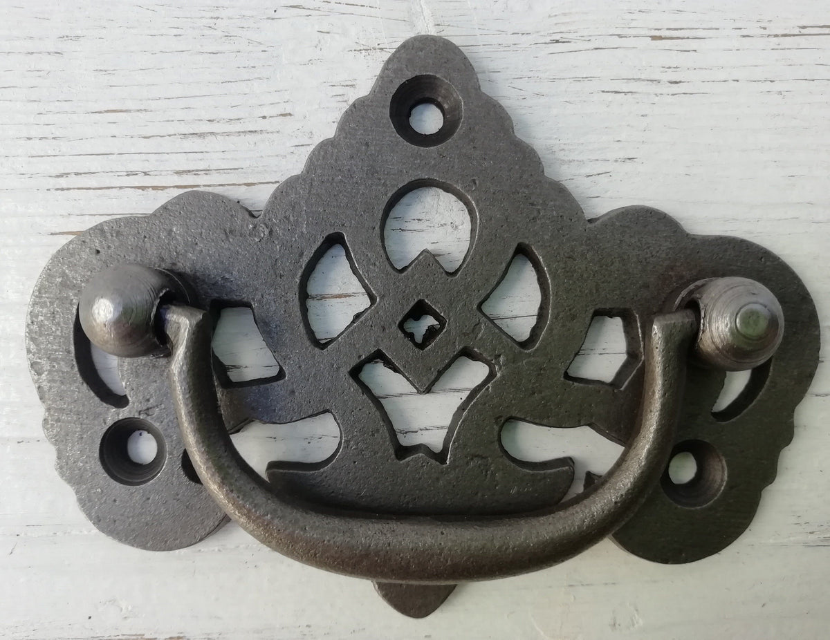 Pull Handles/ Knobs