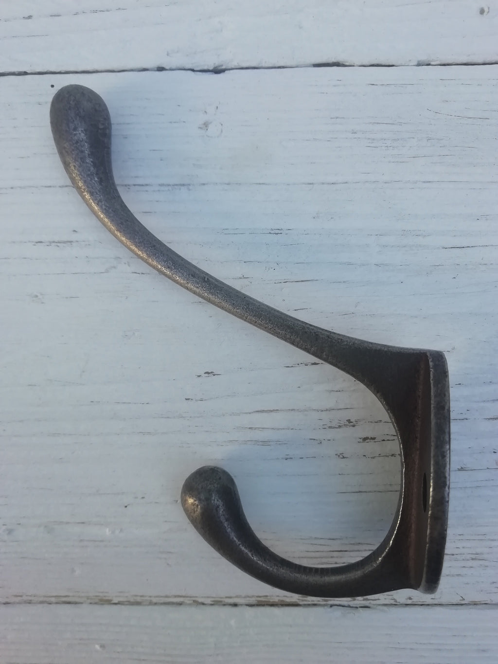 Simple sleek elegant Victorian Coat Hook - Retro Antique Finish Cast antique Iron 11cm