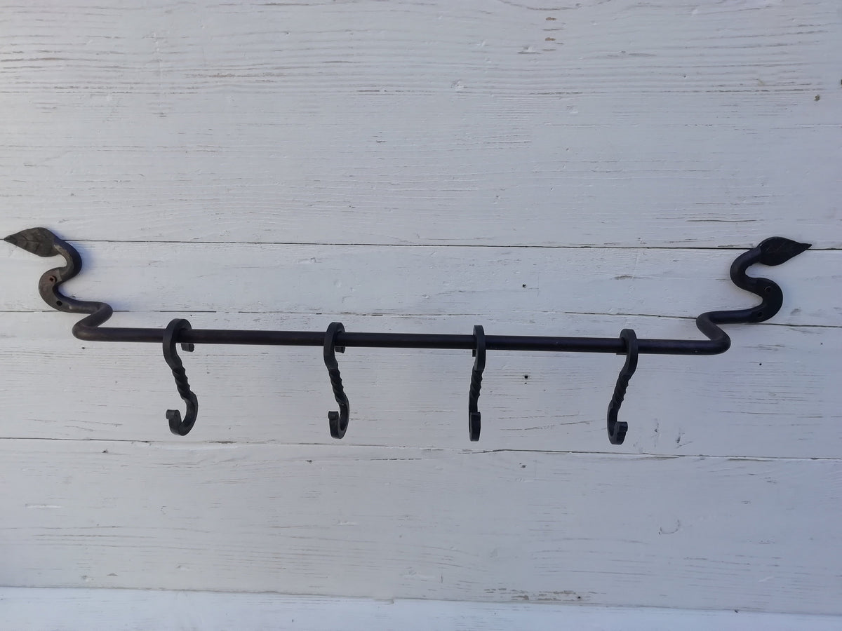 Kitchen utensils pipe rail rack wall mounted with 4 kitchen sliding hooks, pots/pans