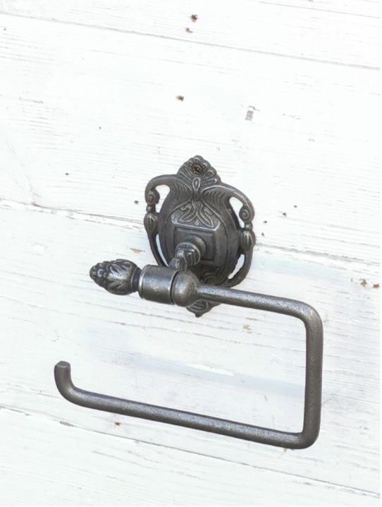 Toilet Roll Holder ACORN Finial Single antique Iron 170mm Rustic/Vintage Decor, Bathroom Decor, Loo Roll Holder