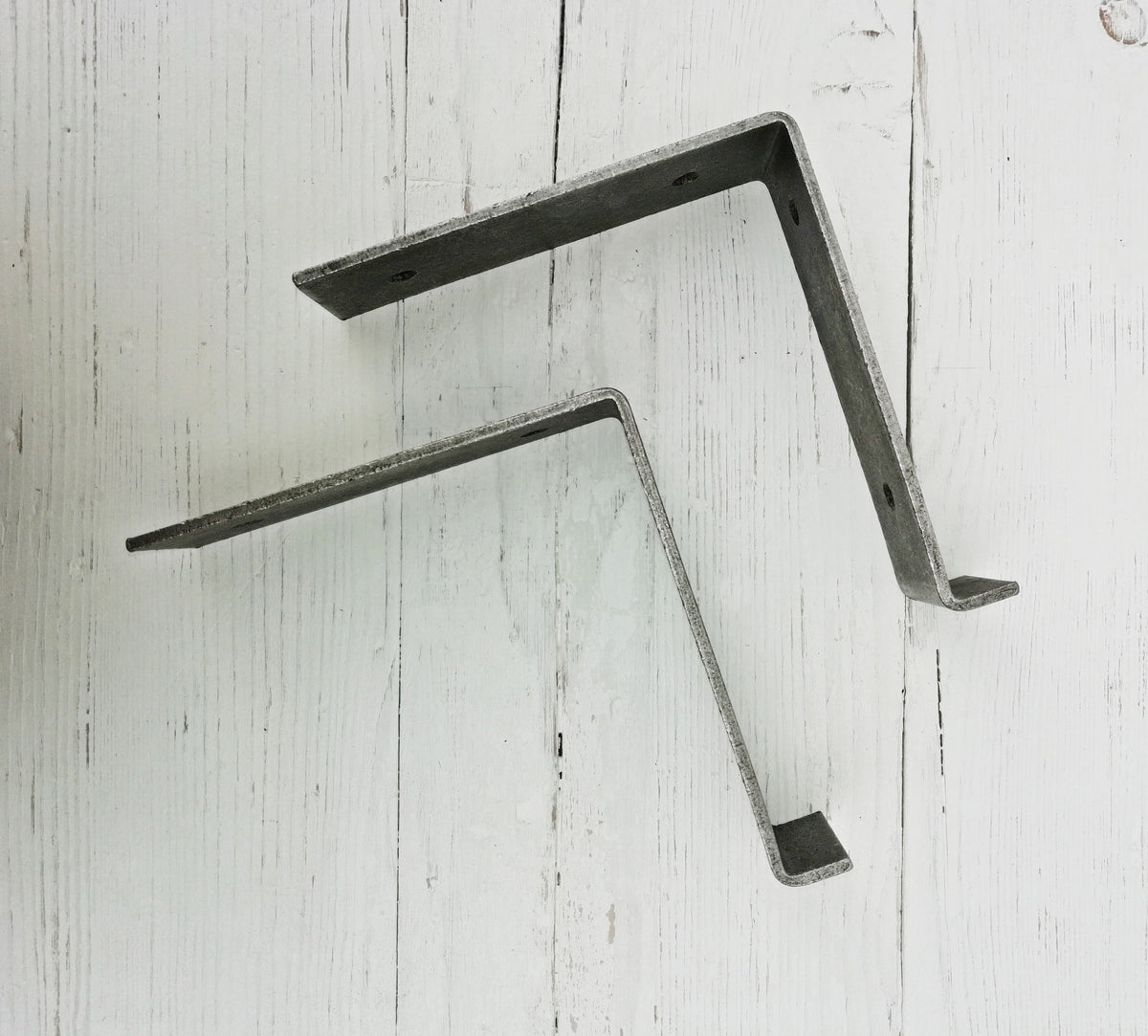 Decorative shelf support L-SHAPE UTILITY Medium Duty Angle Steel LIPPED design Bracket, Industrial style, suitable for scaffold board