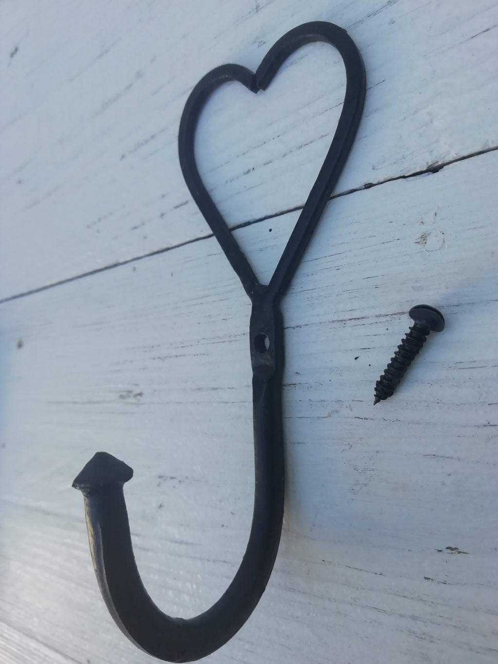Wrought Iron Hand-forged Black Love Heart Hooks - Wall Entryway Iron Rustic Metal Shabby Kitchen Bedroom Bathroom Coat Pegs Hooks