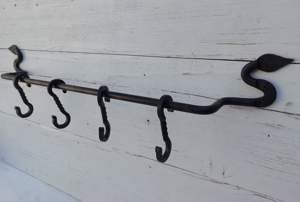 Kitchen utensils pipe rail rack wall mounted with 4 kitchen sliding hooks, pots/pans