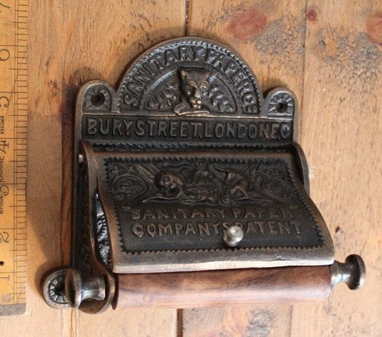 'Bury Street London' Antique Copper Toilet Roll Holder VICTORIAN design with lid Rustic/Vintage Décor, Bathroom Décor, Loo Roll Holder