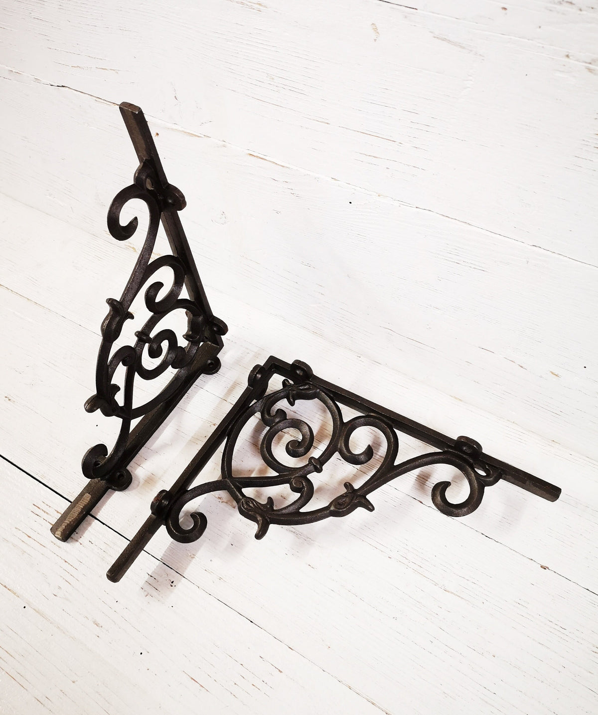 1pc Hanging Bracket DUTCH Antique cast Iron 23x20cm decorative shelf support bracket, wall Support books storage