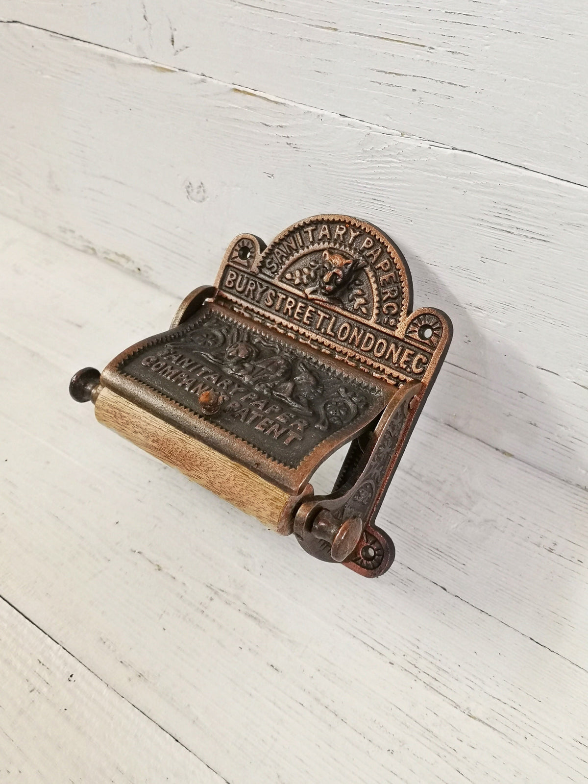 'Bury Street London' Antique Copper Toilet Roll Holder VICTORIAN design with lid Rustic/Vintage Décor, Bathroom Décor, Loo Roll Holder
