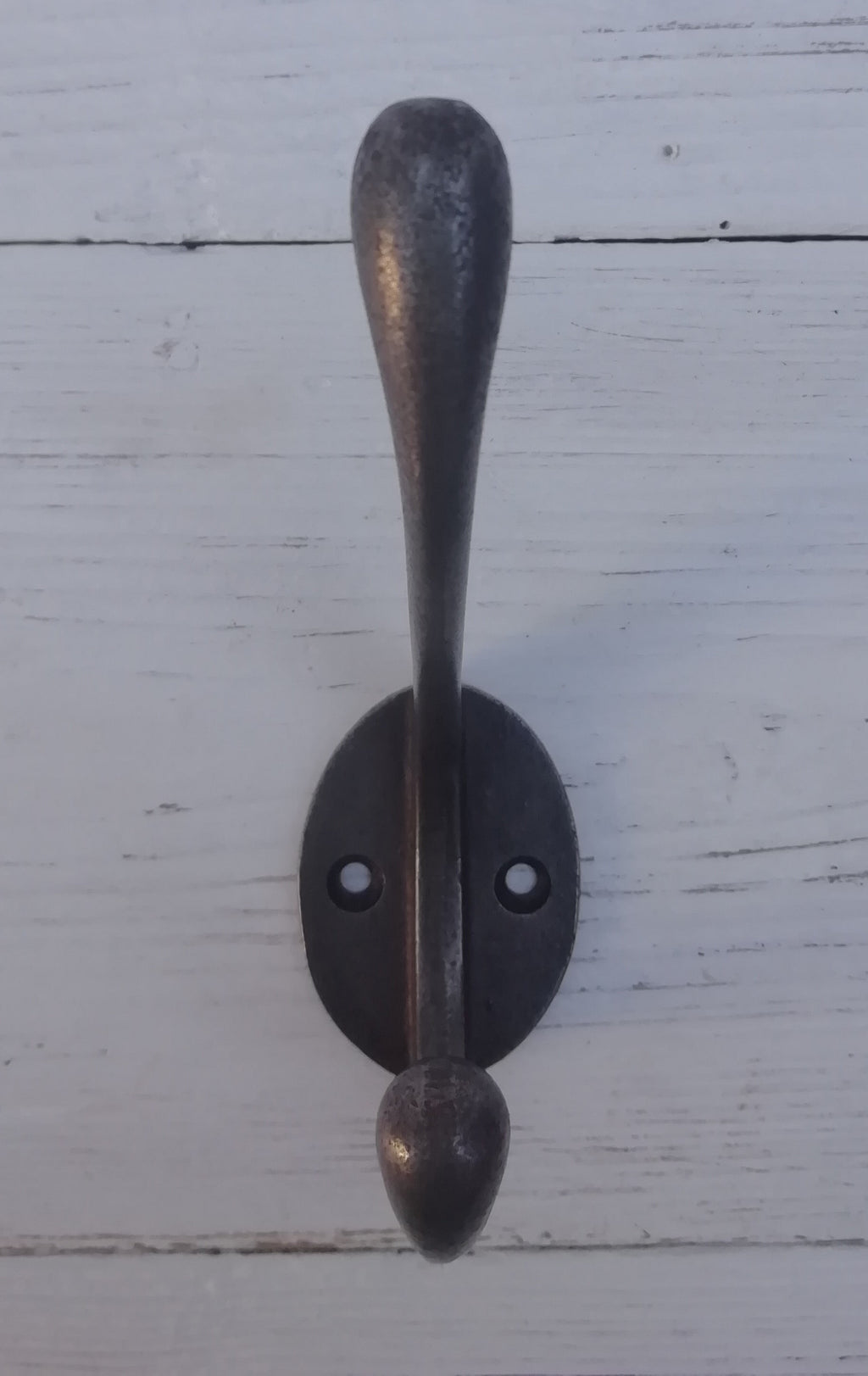 Simple sleek elegant Victorian Coat Hook - Retro Antique Finish Cast antique Iron 11cm